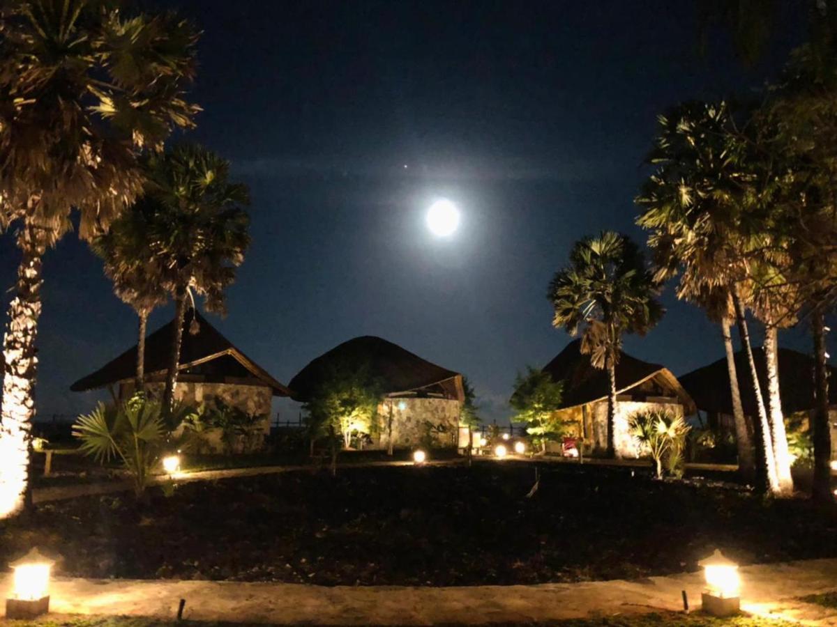 Tanoma Sumba Hotel Maujawa Buitenkant foto